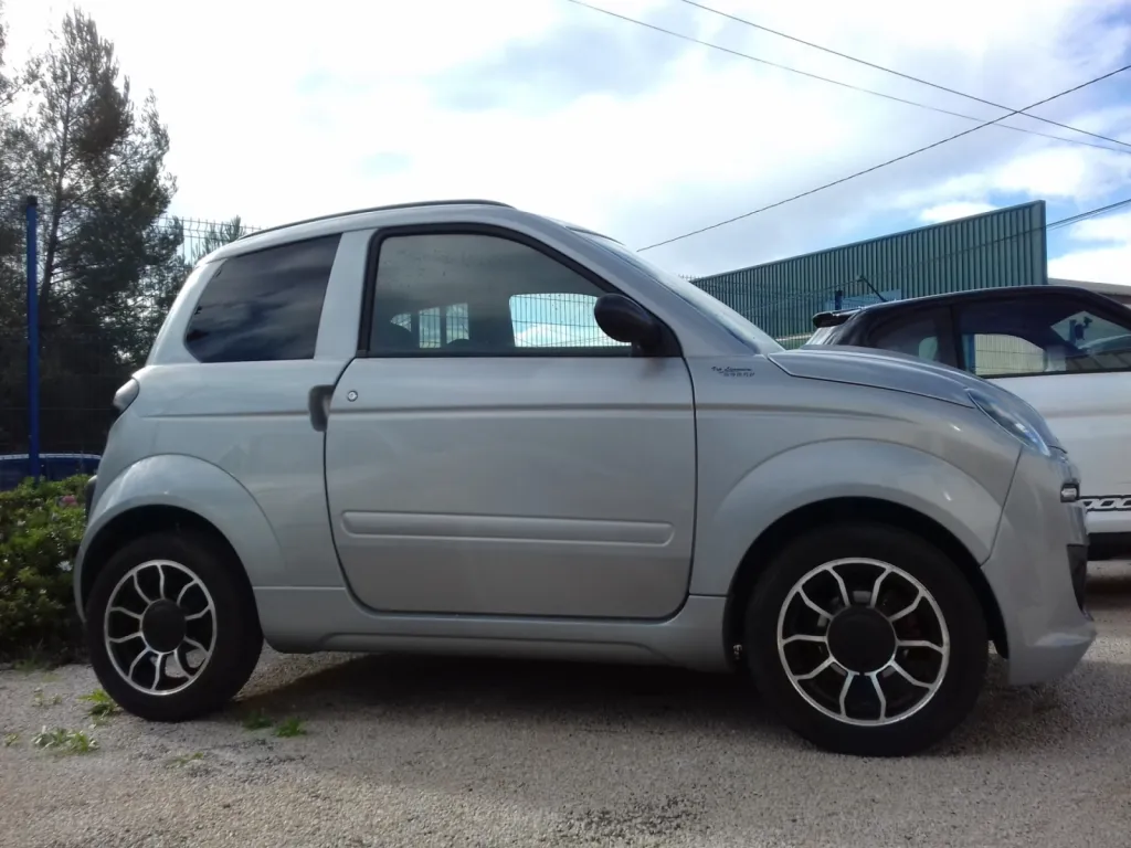 Vente voiture sans permis d'occasion a TOULON dans le Var 83