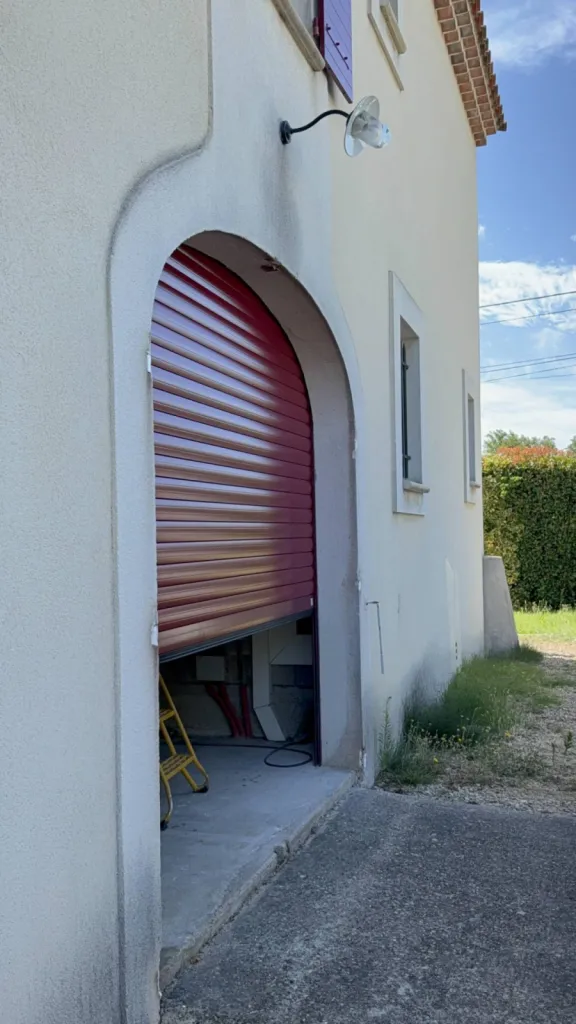 Pose d'une porte de garage sur Mallemort Pose d'une porte de garage sur Mallemort