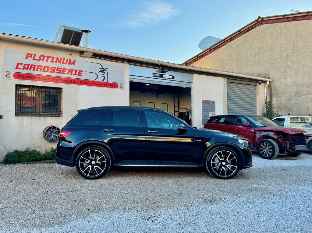 Traitement céramique voiture haut de gamme Mercedes GLC 43 AMG proche de Marseille, Cassis et Aubagne