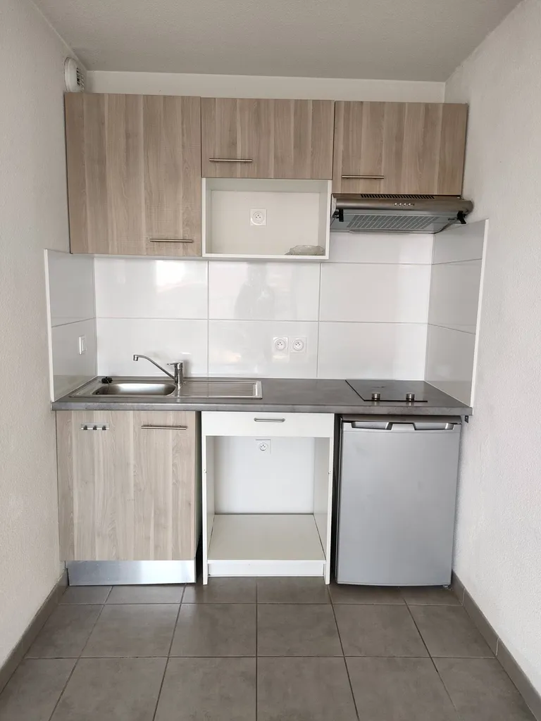 Sympathique T2 avec Balcon et Parking à Lalande  