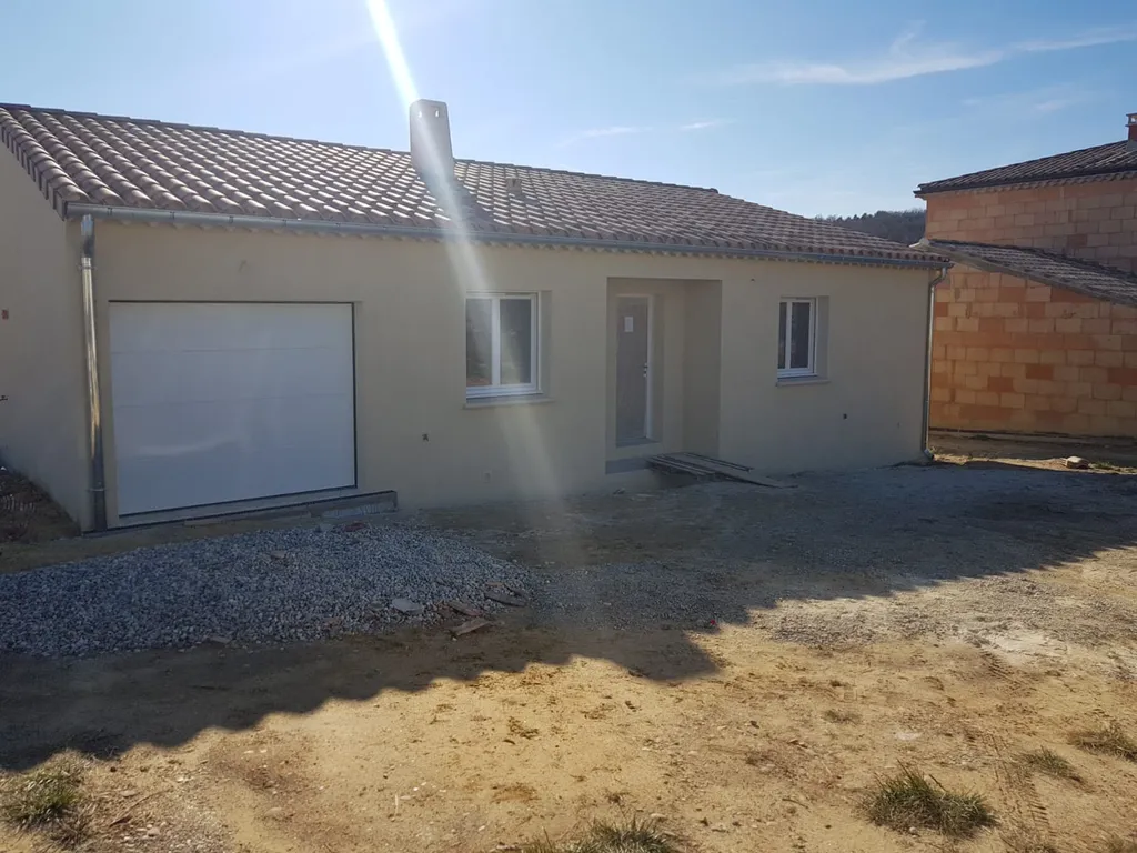 Particuliers et professionnels, Votre Installateur de gouttières sur-mesure à Avignon aluminium ou zinc devis gratuit et garantie décennale