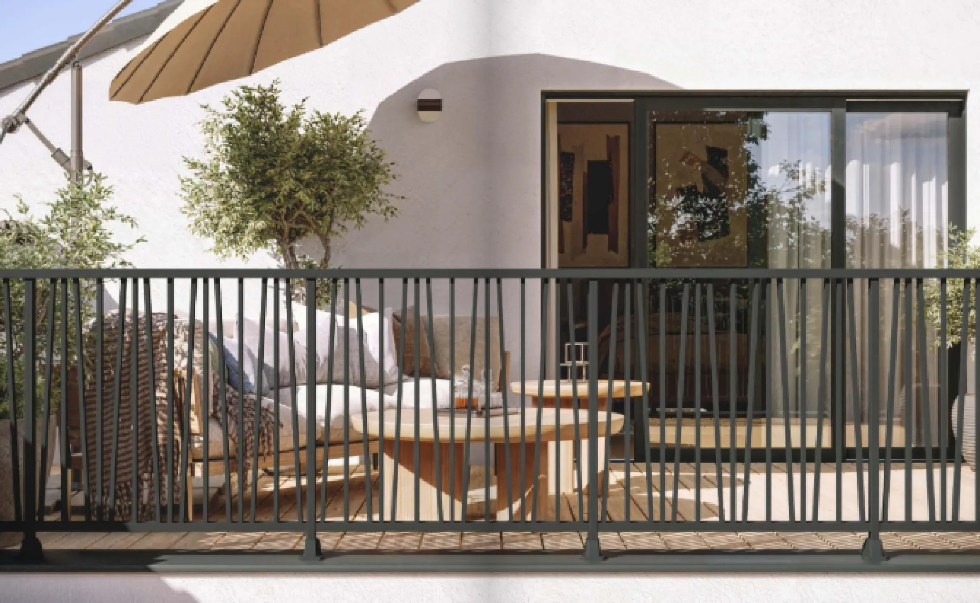 Stores bannes, pergolas, carports, clôtures et garde-corps posés par nos techniciens certifiés RGE