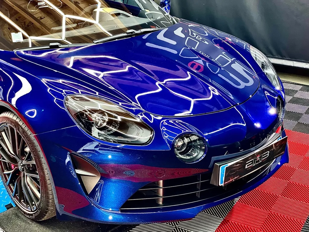 Protection PPF Renault alpine et traitement céramique carrosserie Lyon 