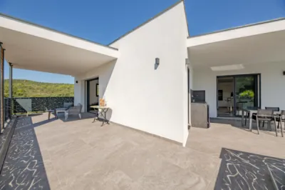 Maison 5 pièce(s) 3 chambre(s) 195 m² Saint Aygulf (83370)