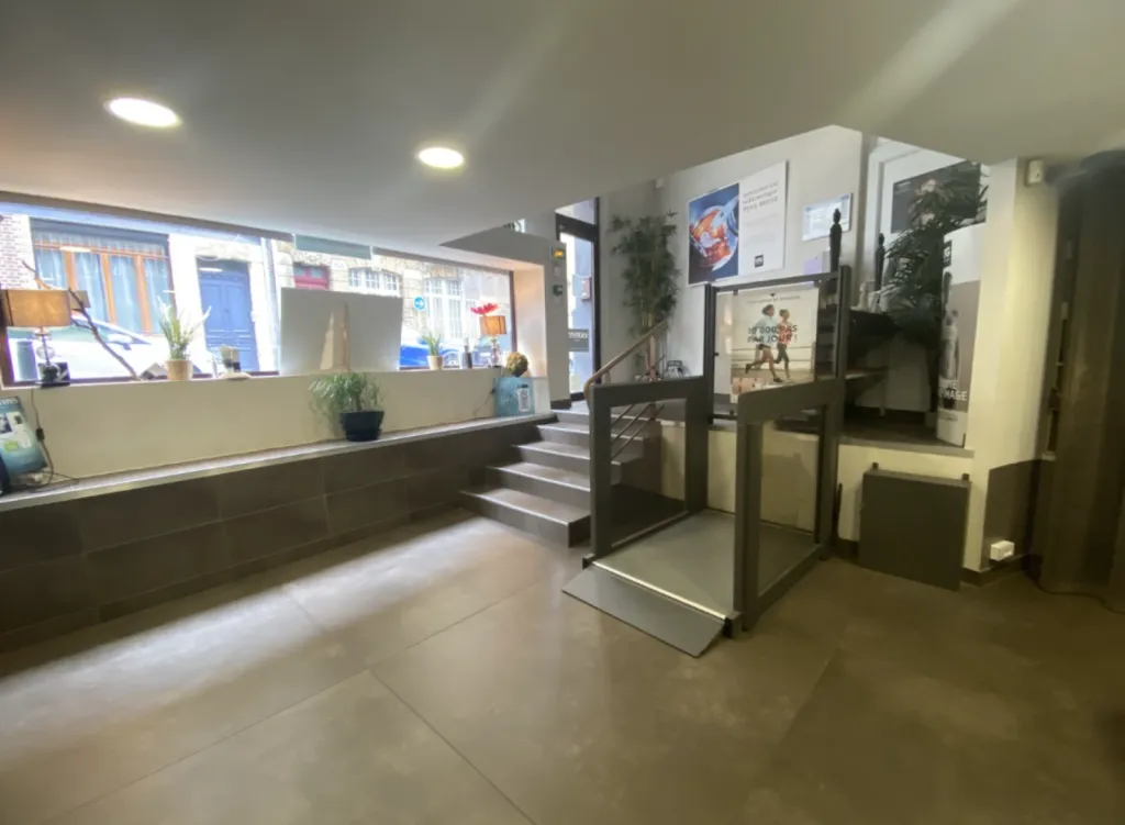 LE HAVRE  - À LOUER LOCAL COMMERCIAL DE 240 M²