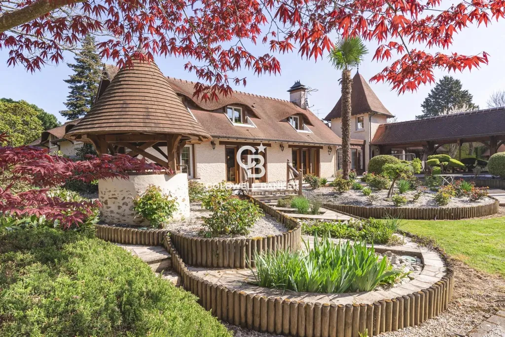 Acheter une propriété d’exception avec parc et piscine intérieure – À 20 minutes du Mans