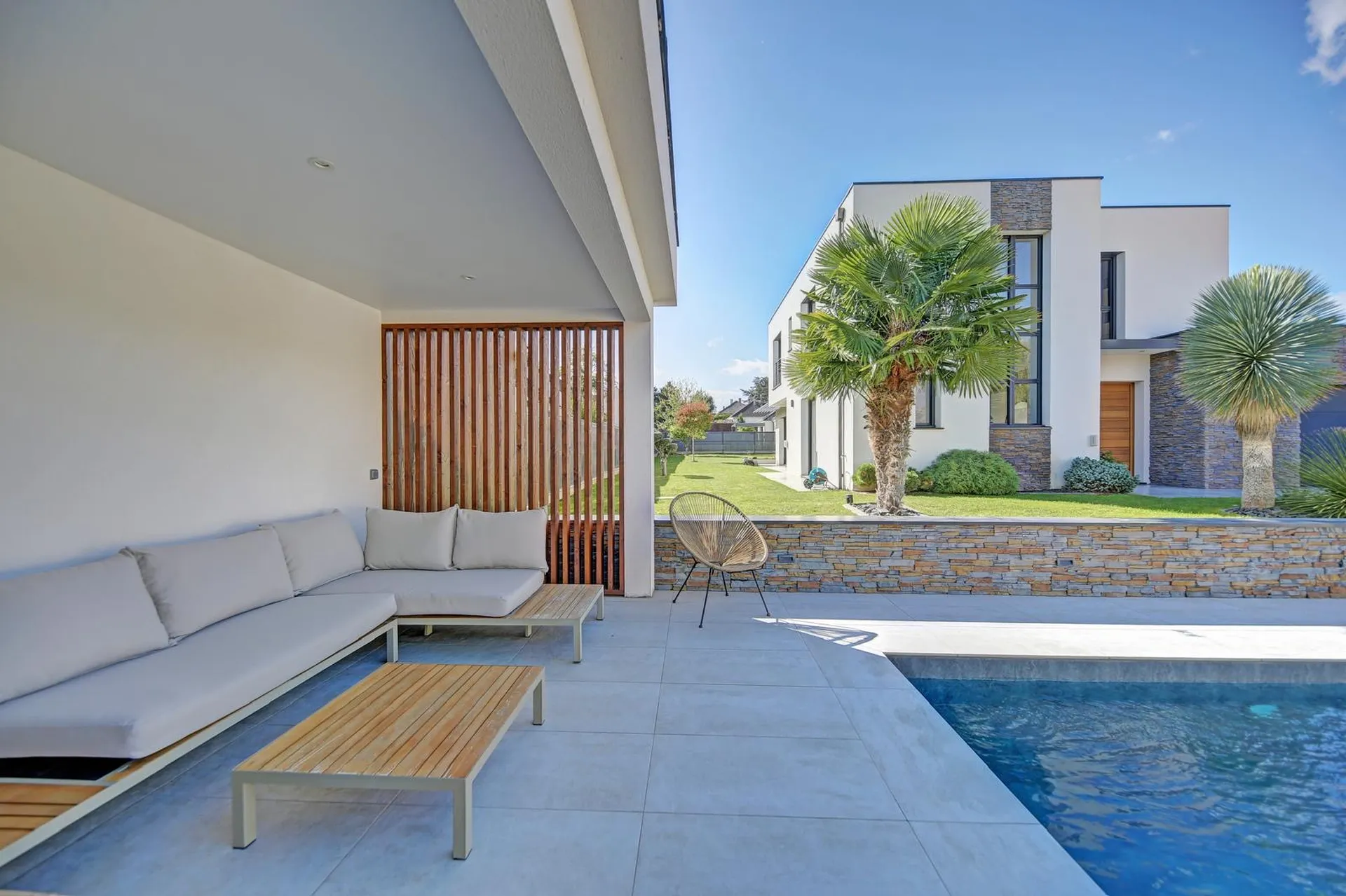 Maison 9 pièces 160 m² · à Orgeval · 160 m² · 1 795 000 €