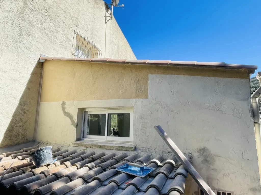 Intervention de rénovation de toiture sur Mimet près d’Aix en Provence 