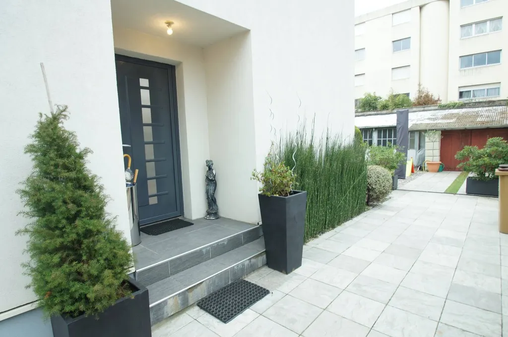 Acheter une maison en parfait etat à Courbevoie 92400