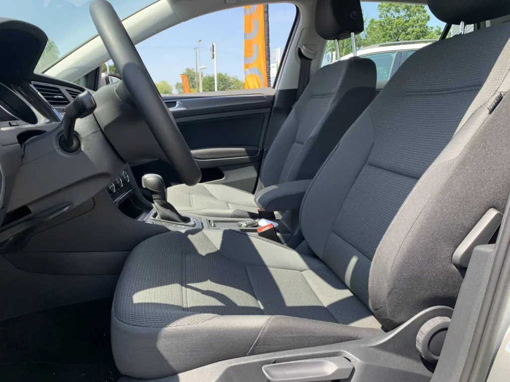 Volkswagen Golf d'occasion essence boite automatique proche de Dieppe