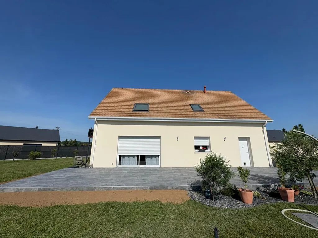 Création d’une terrasse carrelée près de Bernay