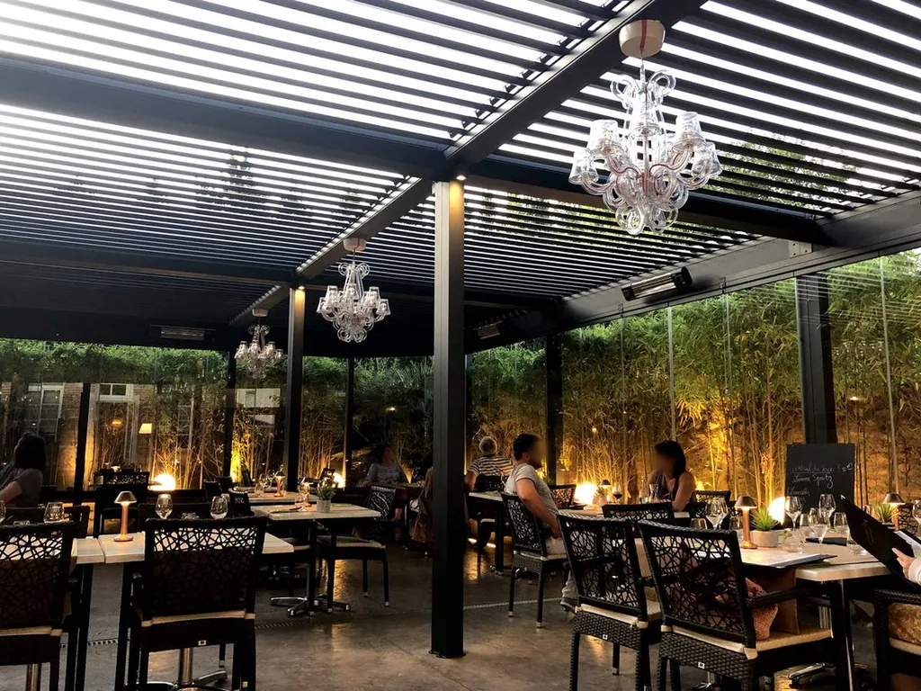 Pergola Bioclimatique pour restaurent a Cannes 06400