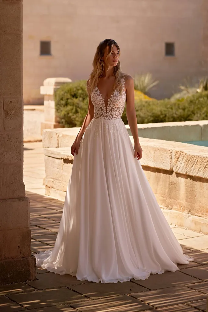 Robe de mariée pour mariée enceinte à Martigues proche de Marseille 