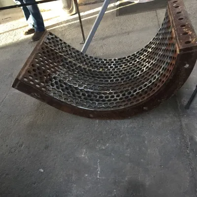 TRAVAUX DE RECHARGEMENT PAR SOUDURE SEMI AUTOMATIQUE POUR REPARATION GRILLE DE TRI