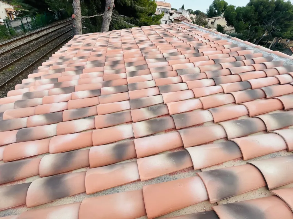 réfection de toiture pst canal fini près de aix en provence