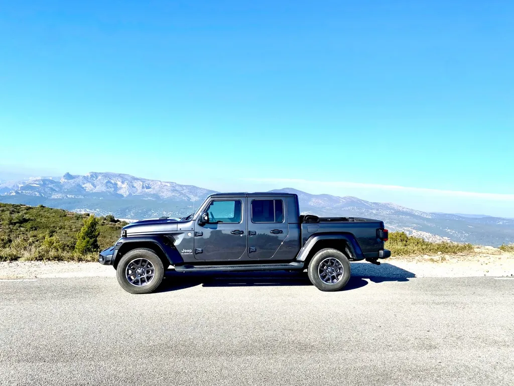 Jeep Marseille personnalisation du Gladiator à Carnoux Platinum Carrosserie