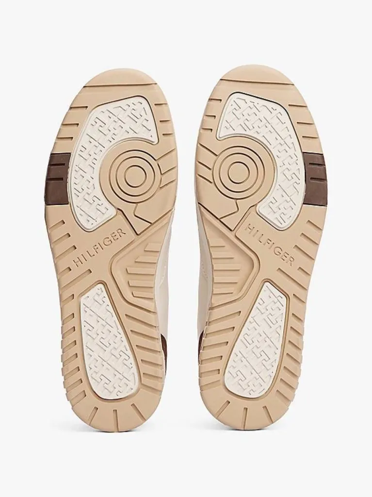 Baskets en cuir et daim multitextures Tommy Hilfiger – Urban Chic à Dieppe en Normandie