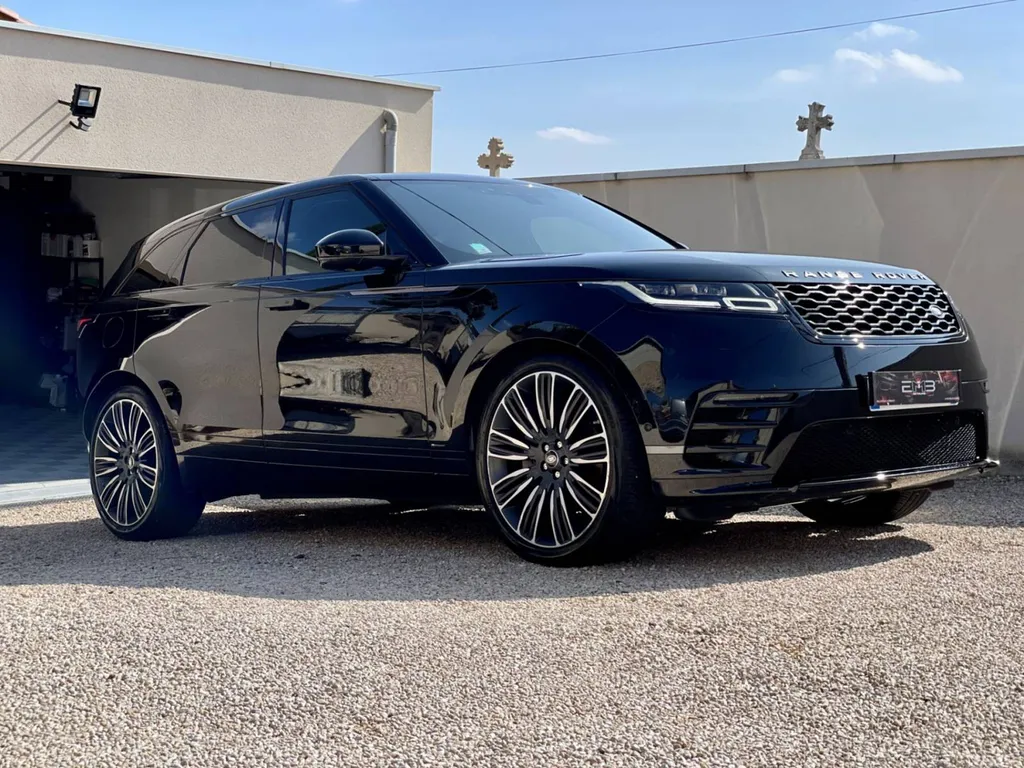 Récupération de la carrosserie d'un Range Rover Velar près de Mornant dans le Rhône