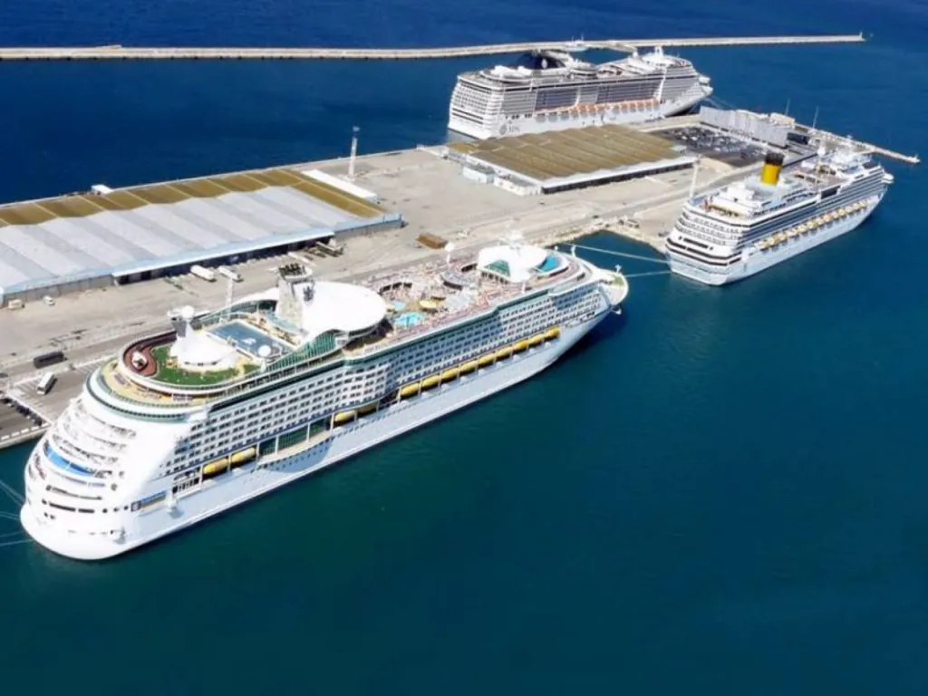 Port bateau de coisière Marseille