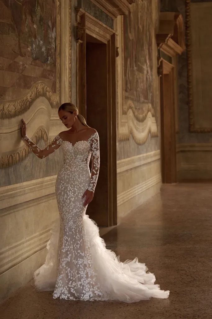 Robe de mariée sirène en tulle et en dentelle Marseille