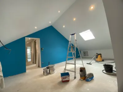 MISE EN PEINTURE DE COMBLES RENOVES DANS UN PAVILLON A MONTIVILLIERS