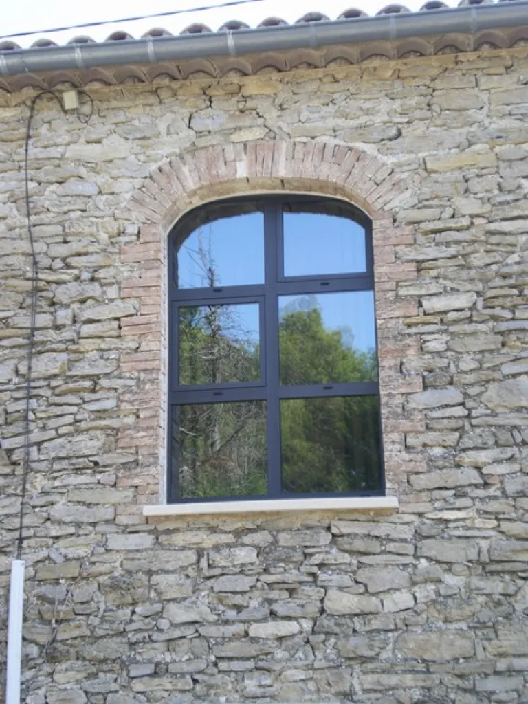 châssis composé noir sablé