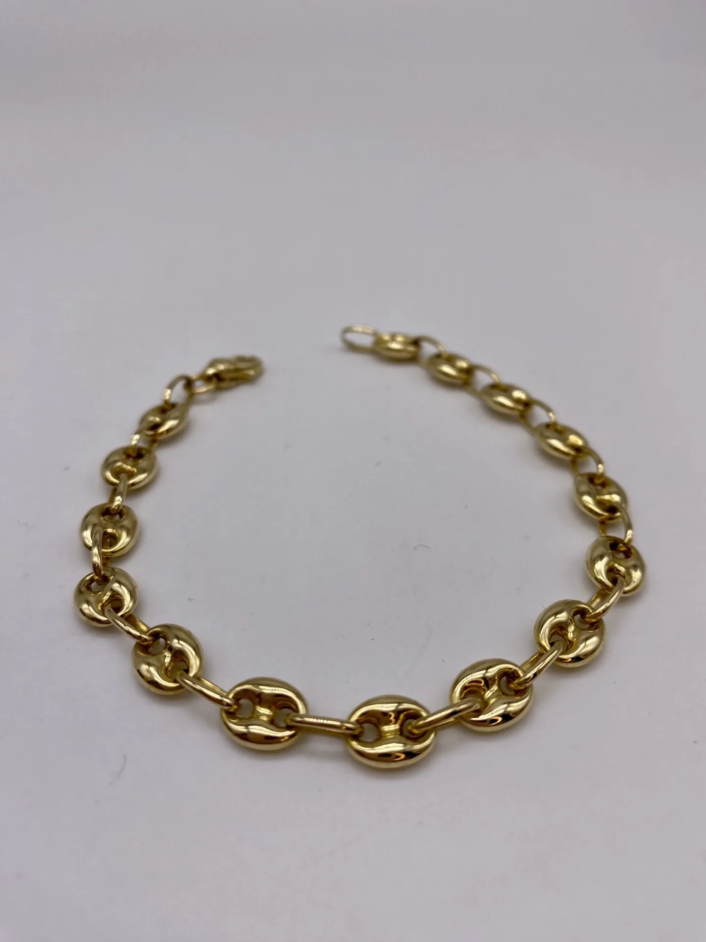 Bracelet or 750/1000ème grain de café en dépôt vente chez la bijouterie Or Ligne à La Teste de Buch sur le Bassin d'Arcachon