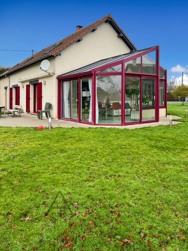 À vendre, beau pavillon lumineux de 154m² sur un terrain de 1000m² situé au Thuit de l'Oison