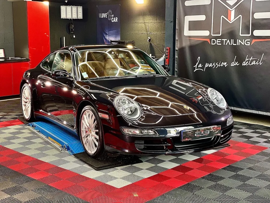 Protection carrosserie Porsche ouest lyonnais traitement céramique Porsche 