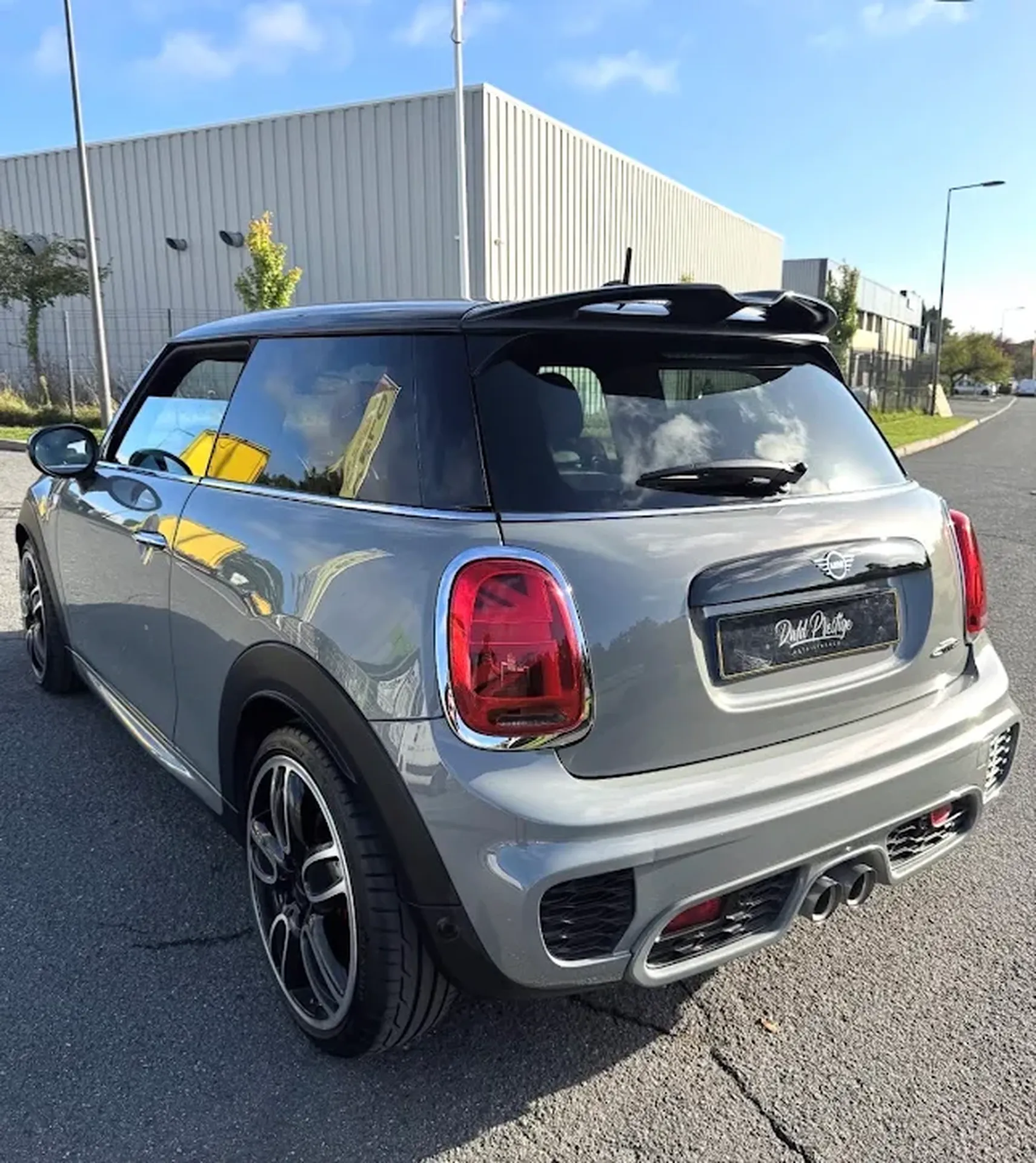 Polissage complet et protection céramique GTECHNIQ sur Mini JCW à Meaux avec finition haut de gamme