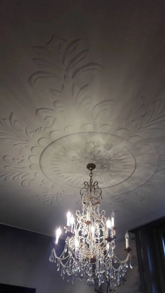 Plafond tendu imprimé en trompe l’oeil (rosace)