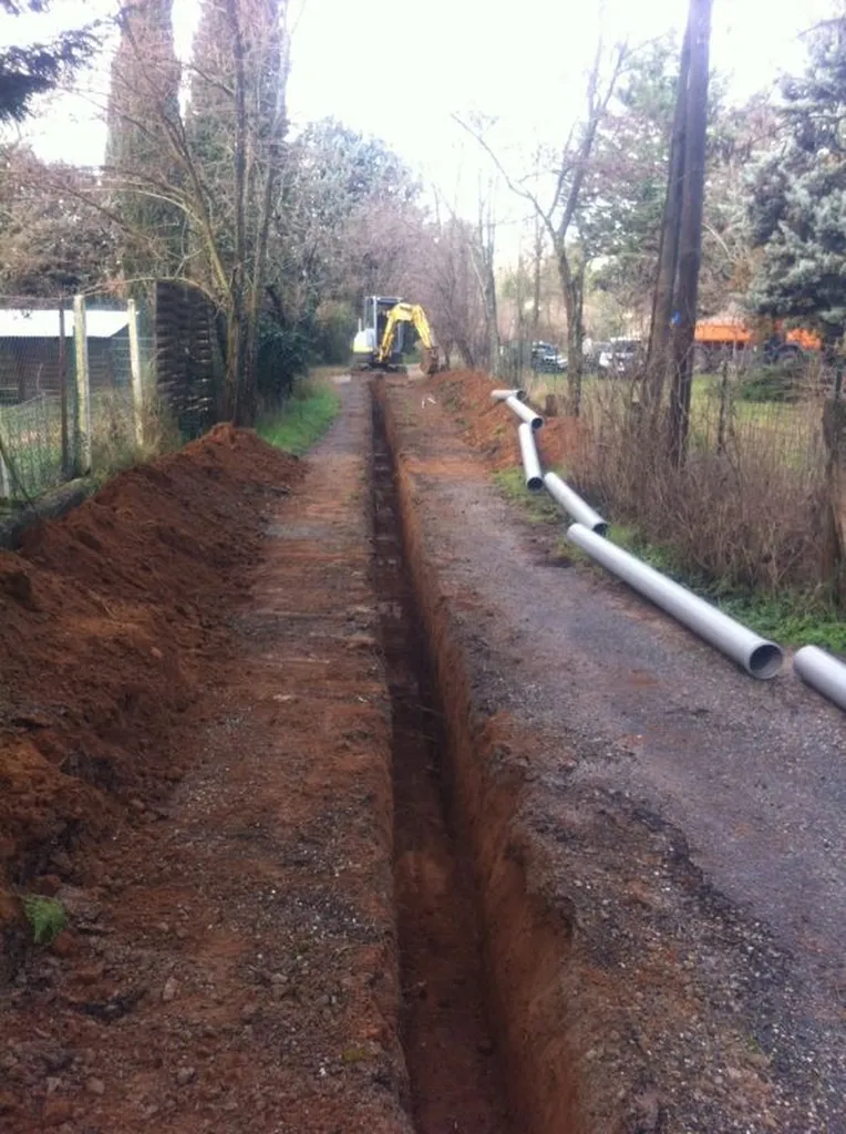 Réalisation d'un tout-à-l'égout sur Aix Les Milles