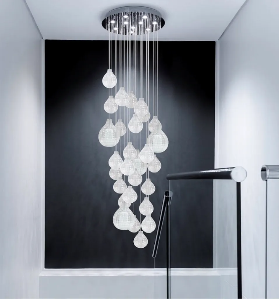 Concept Verre des luminaires d'intérieur d'exception  au style épuré, une équipe de designers passionnés et un grand respect des créations des maîtres verriers.