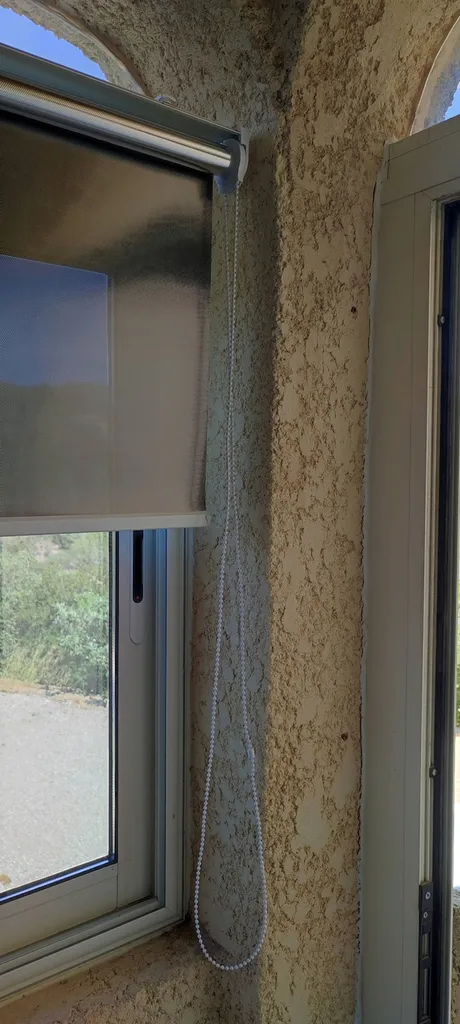 Pose de Stores films solaire a enrouleurs anti chaleurs  et occultations pour villa particulier à Sanary Var.