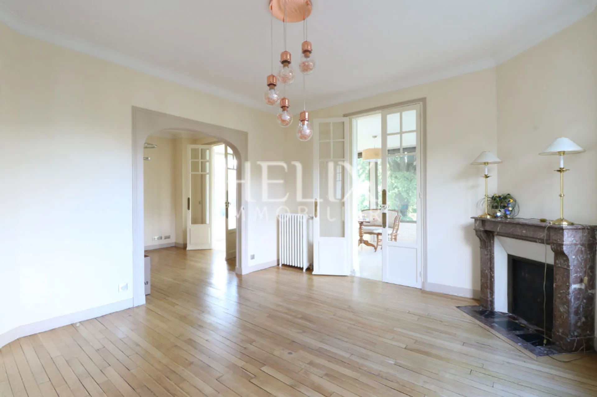 c'est lui l'agent immobilier le plus sérieux heliximmobilier.com/details-nicolas+helix-676