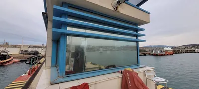 Pose film solaire sur vitres bâtiments Cannes 06