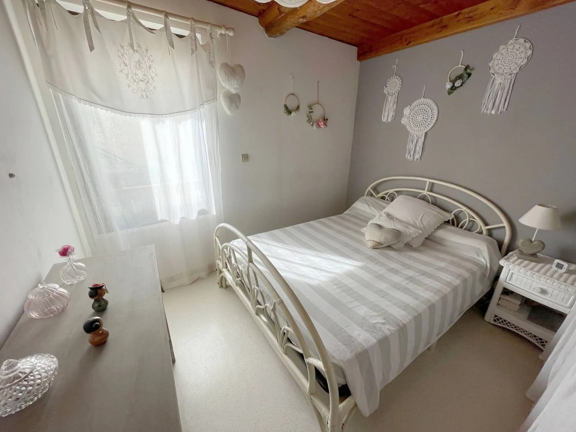 A VENDRE Roquefort la Bédoule Maison de ville dans le centre du village avec petit jardin pour potager