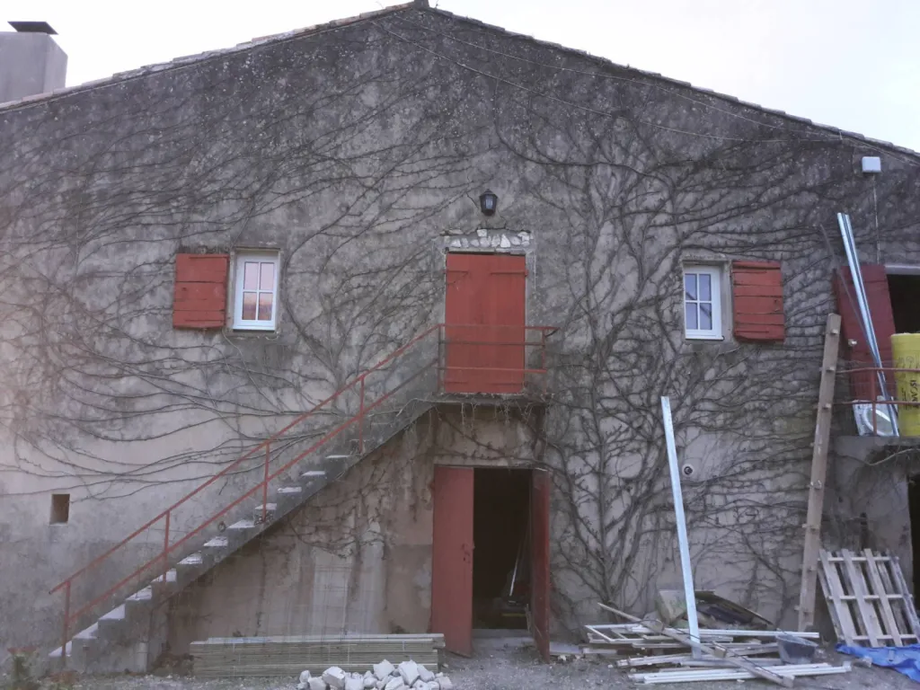 Vente et installation de fenêtres bois à Puyricard