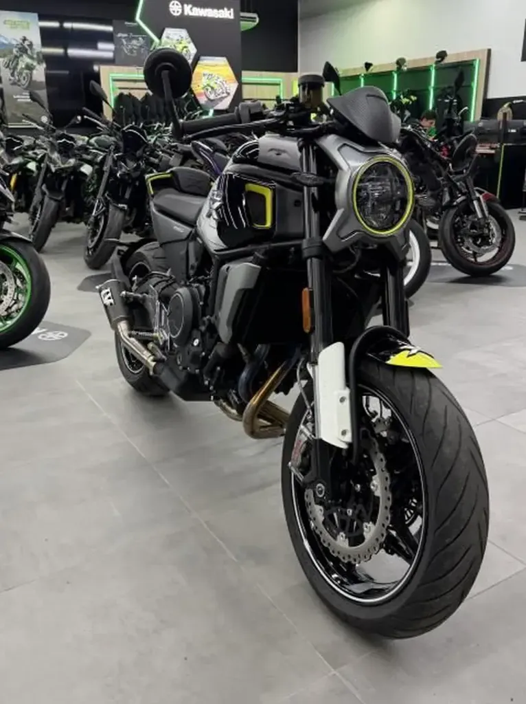 CF Moto CL-X 700 SPORT - Visible chez Kawasaki Nîmes