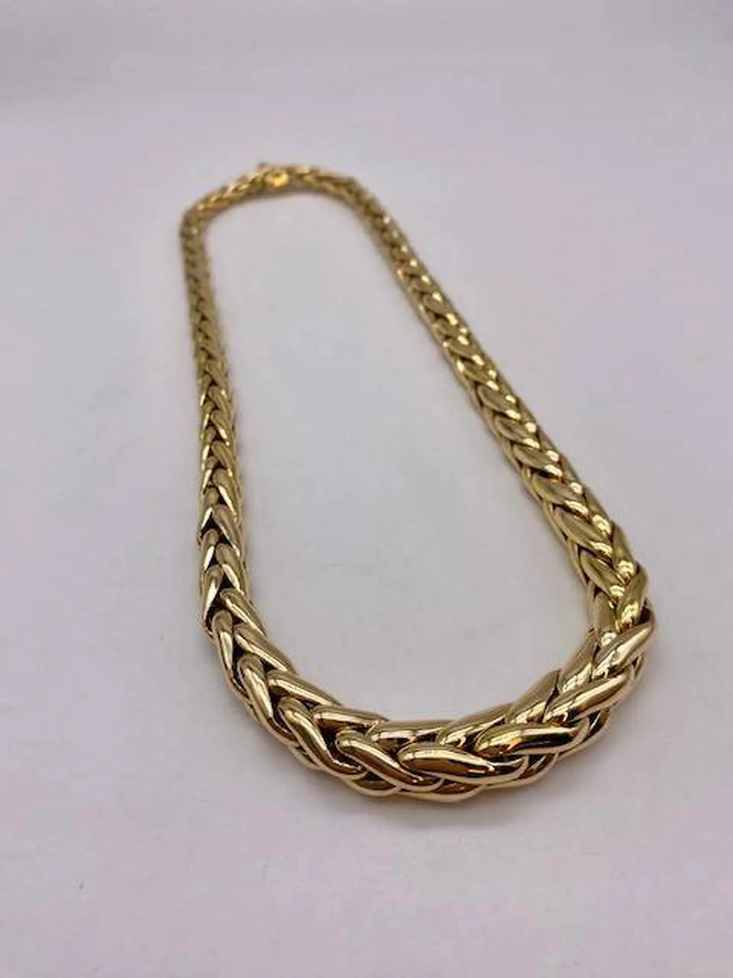 Acheter en ligne un collier de seconde main en or 750/1000ème maille palmier en excellent état grâce à Or Ligne bijouterie en Gironde
