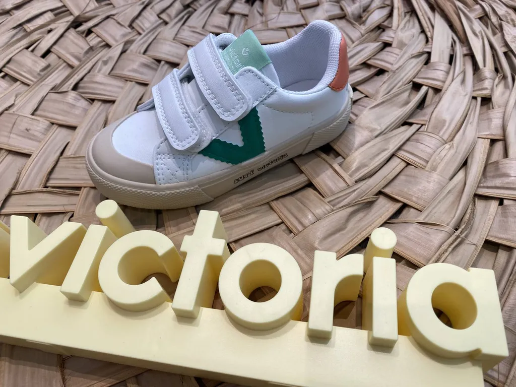 Tennis velcro VICTORIA bout caoutchouc Près Cabara 