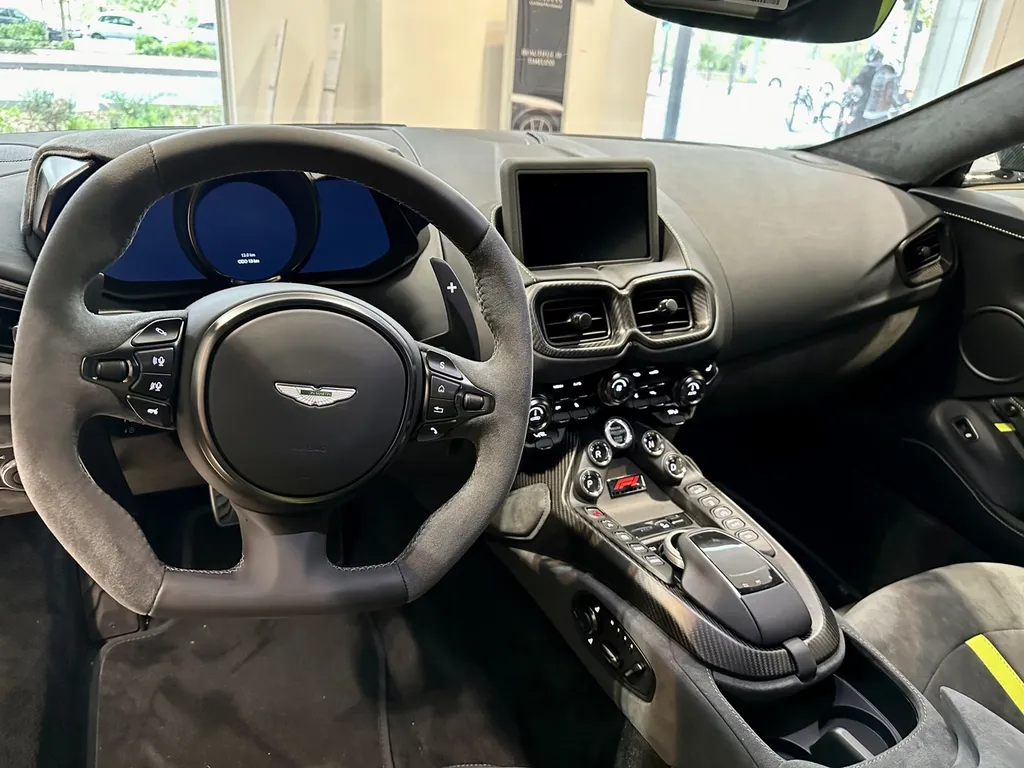 DETAILING film de protection PPF traitement céramique carrosserie Aston Martin Vantage F1 Edition 
