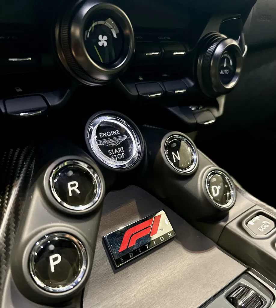 DETAILING film de protection PPF traitement céramique carrosserie Aston Martin Vantage F1 Edition 