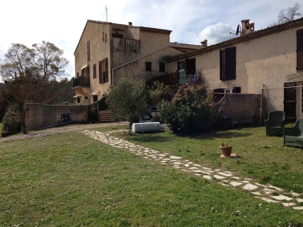 Microstation épuration GRAF pour appartements dans vieille batisse Var