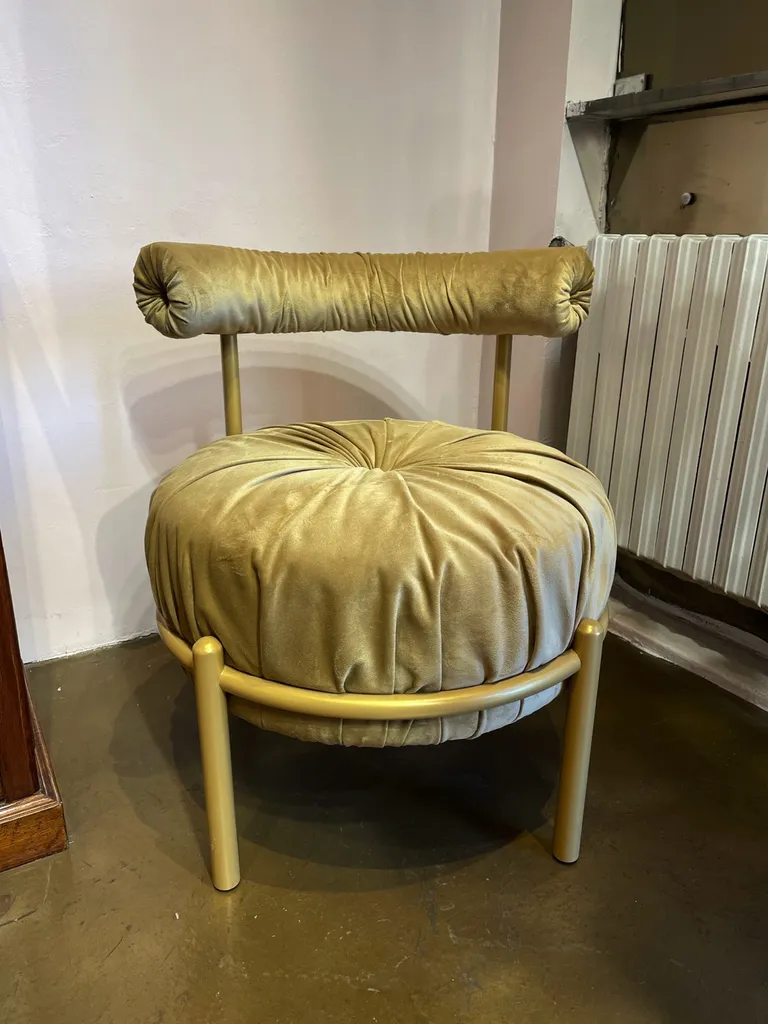 Fauteuil BONBON velours doré avec dossier réglable