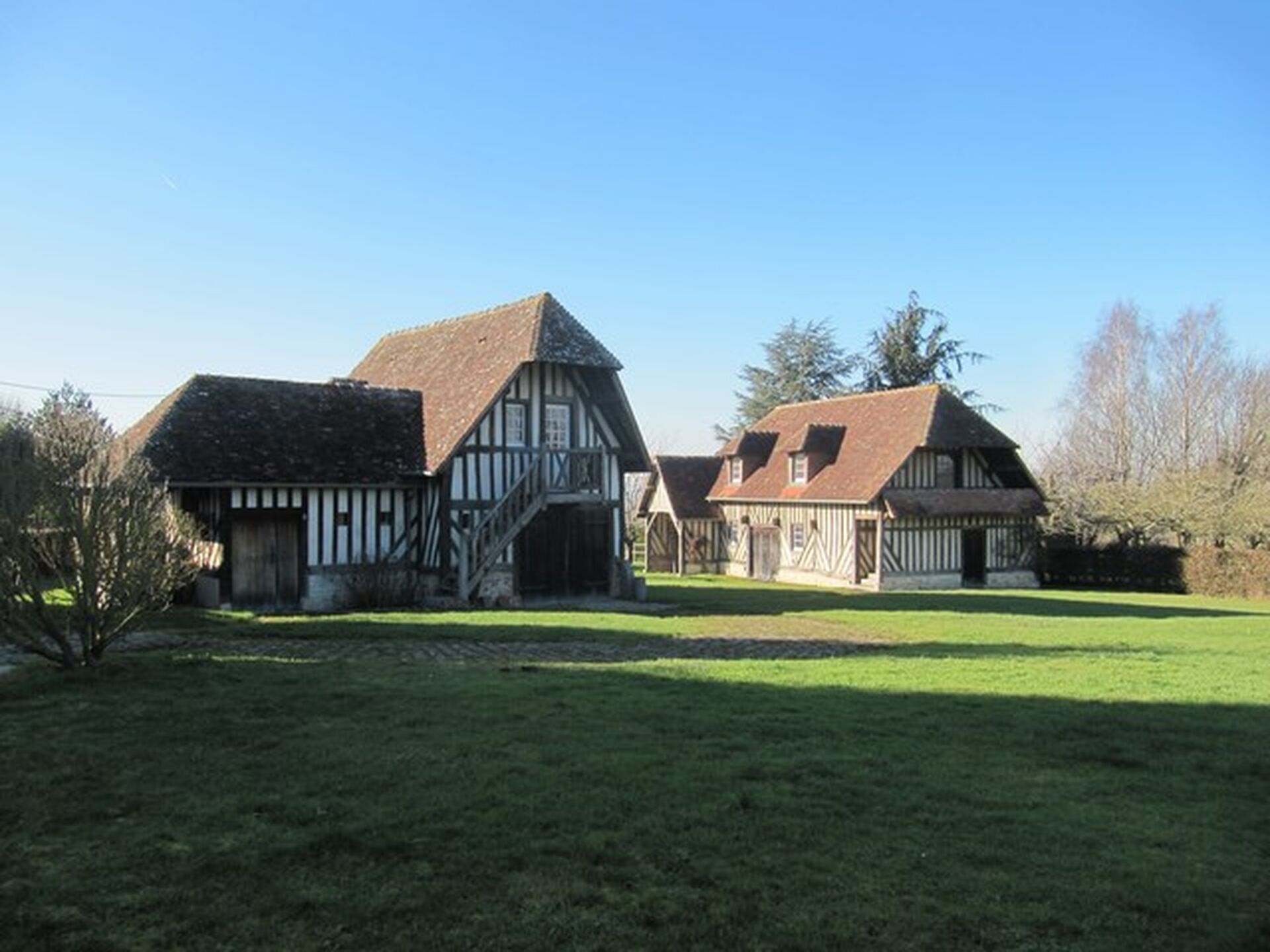 ENSEMBLE NORMAND PROCHE LIVAROT PAYS-D'AUGE