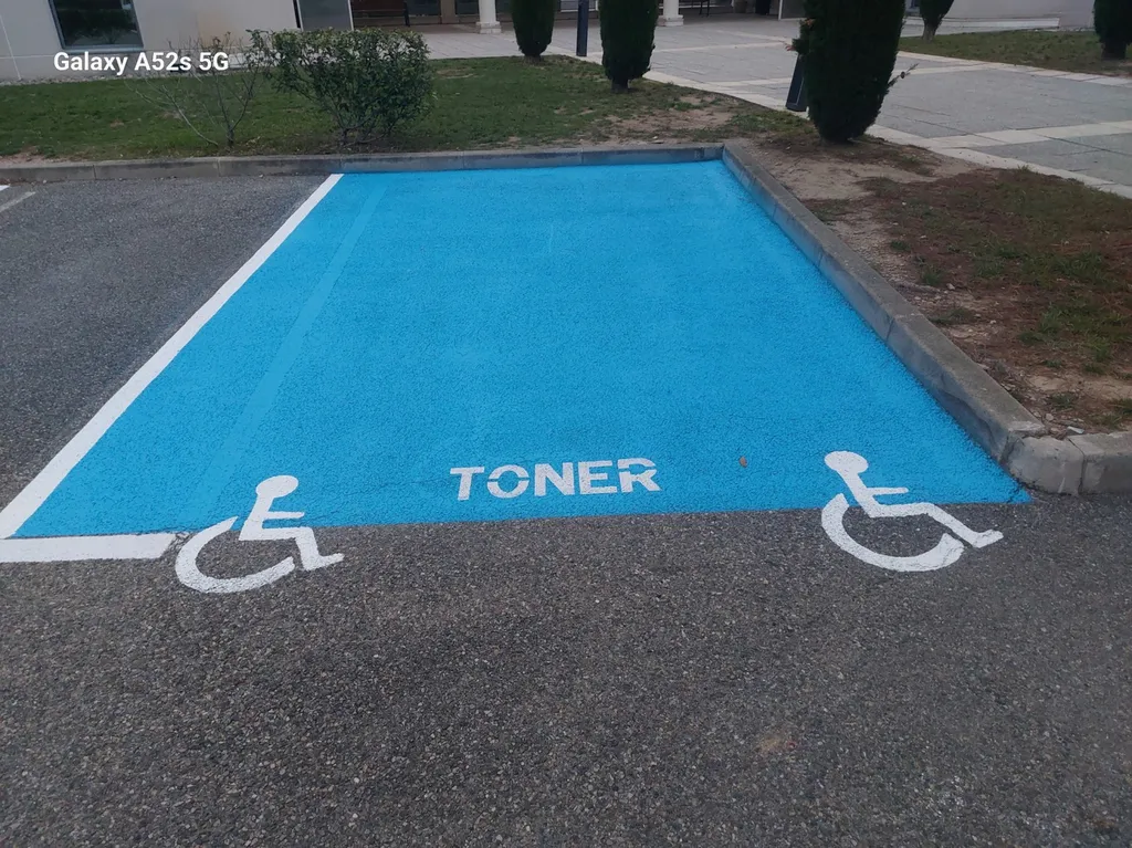 Marquage au sol de places de Parking dans les Bouches-du-Rhône 