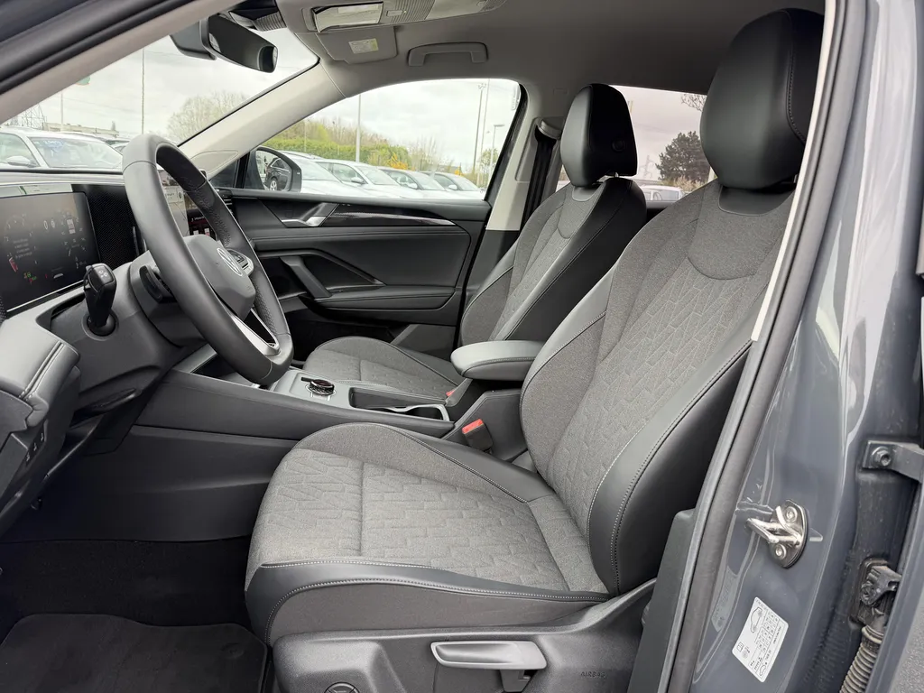 Volkswagen Tiguan occasion récent à faible kilométrage disponible chez votre concessionnaire proche du Havre, Rouen et Fécamp