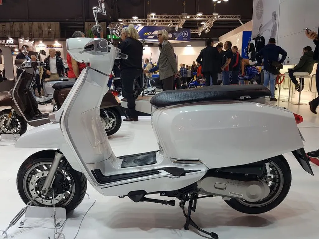 LAMBRETTA V SPECIAL BANDOL