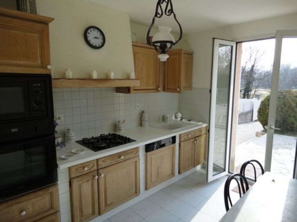 CASSIS VENTE maison 4/5 Aubagne sur 1200m² de terrain avec Piscine